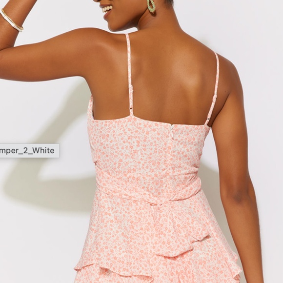 Francesca's‎ - Clarissa Floral ROMPER - Size S. - Picture 9 of 15